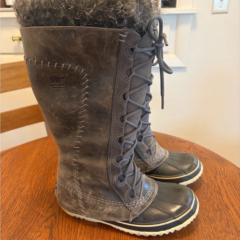 Sorel Women's Dark Gray Winter Boots